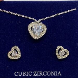 Heart Pendant Necklace & Earring Set BNWT